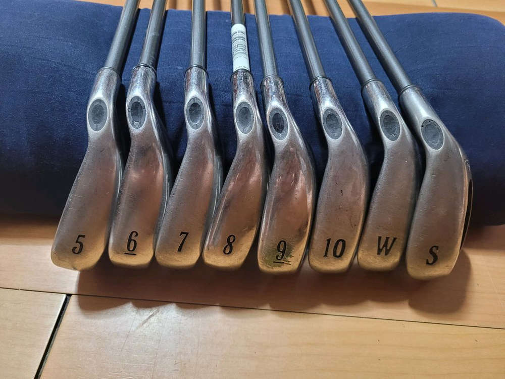 캘러웨이 빅버사 여성 아이언 풀세트(8개, L) 이미지