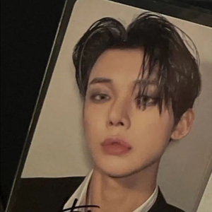 투모로우바이투게더 투바투 txt 연준 고스트걸 싸인 포카 이미지