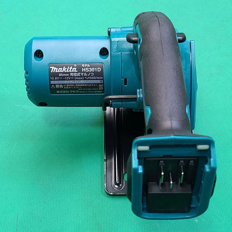 마끼다 충전 원형톱 12V hs301d 본체 이미지
