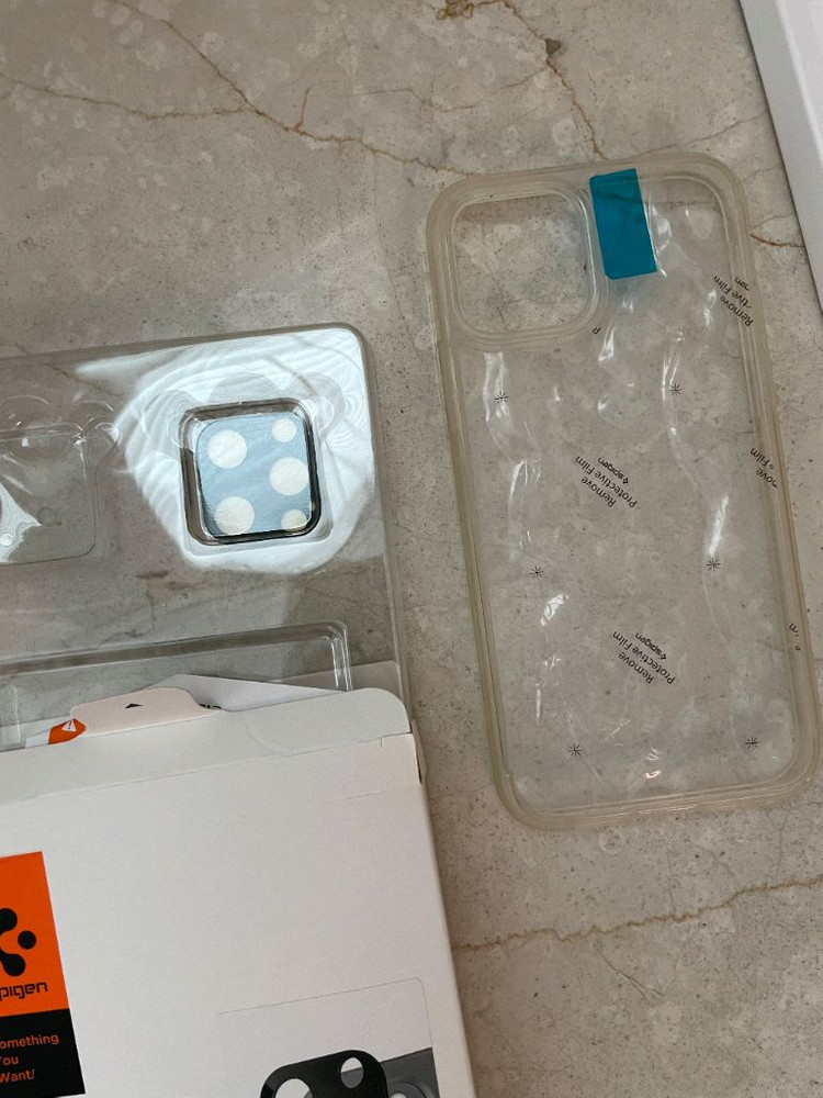 슈피겐 아이폰12/12프로 휴대폰 케이스 카메라 보호필름/신지모루 액정보호필름 미사용제품! 이미지