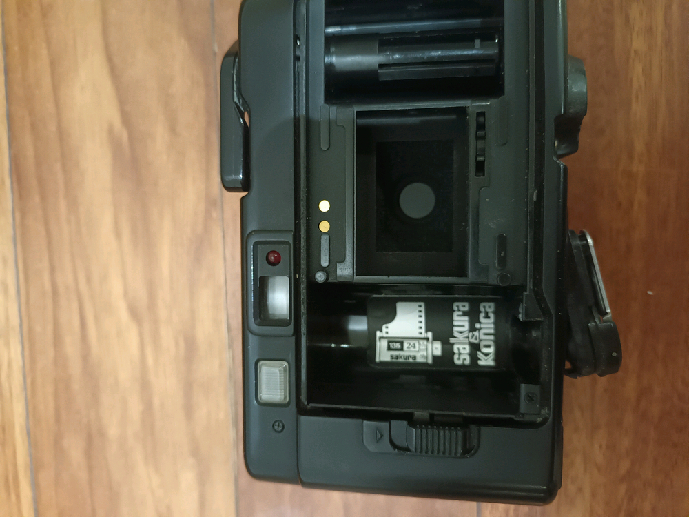 예쁜 빈티지 코니카 필름카메라 이미지