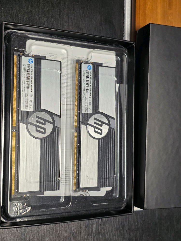 HP V10 DDR4 16X2(32GB) 3200 CL14 고수율램 이미지