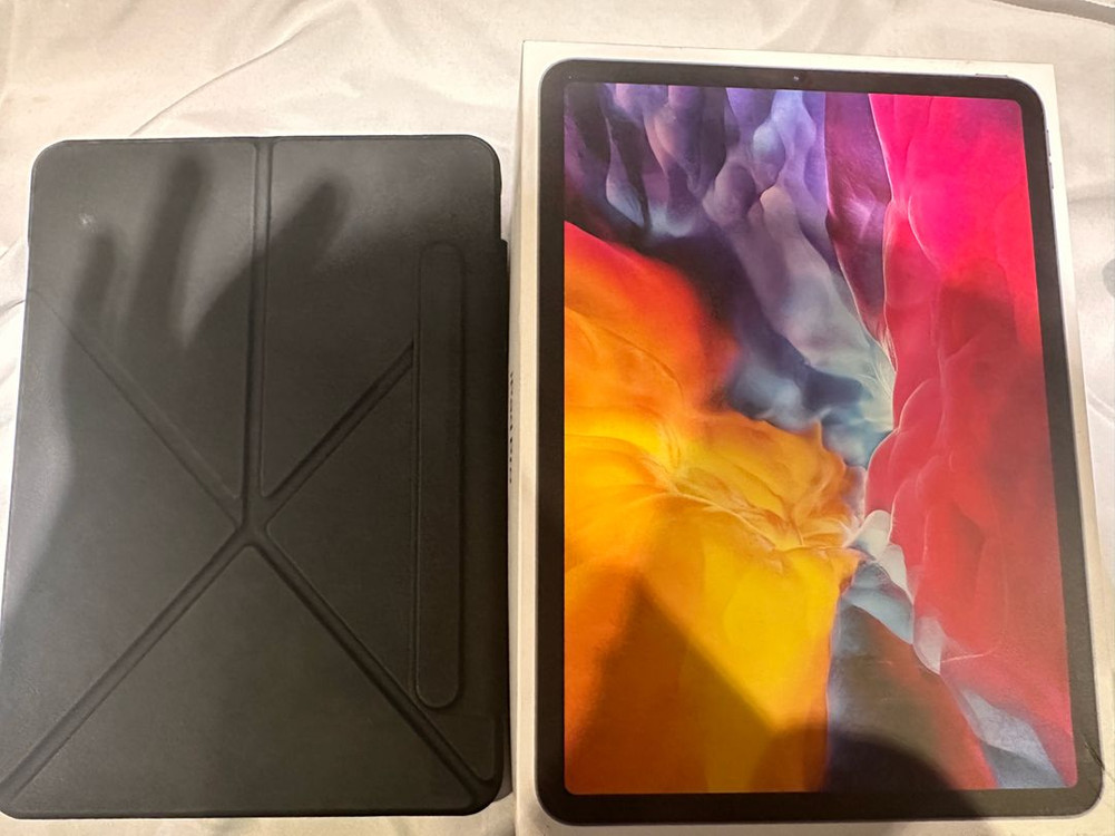 아이패드 프로 11 2세대 256GB wifi 이미지