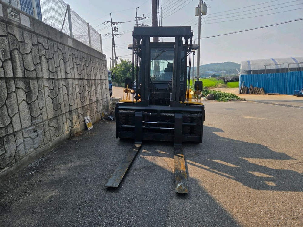 특A급 두산 10톤 중고지게차 2004년식 풀옵션 디젤지게차 매매 2500만원 이미지