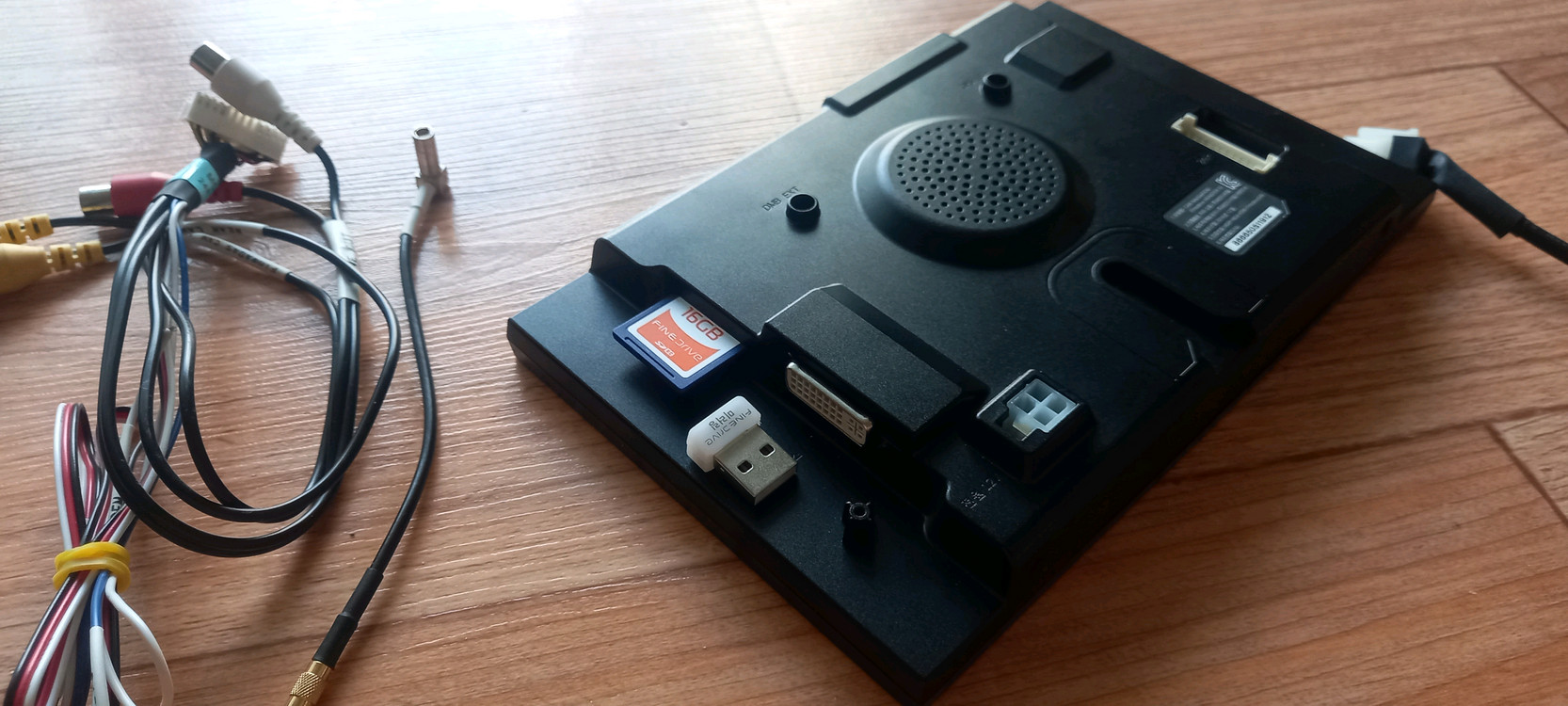 파인 몬스터5 동글 네비게이션 이미지