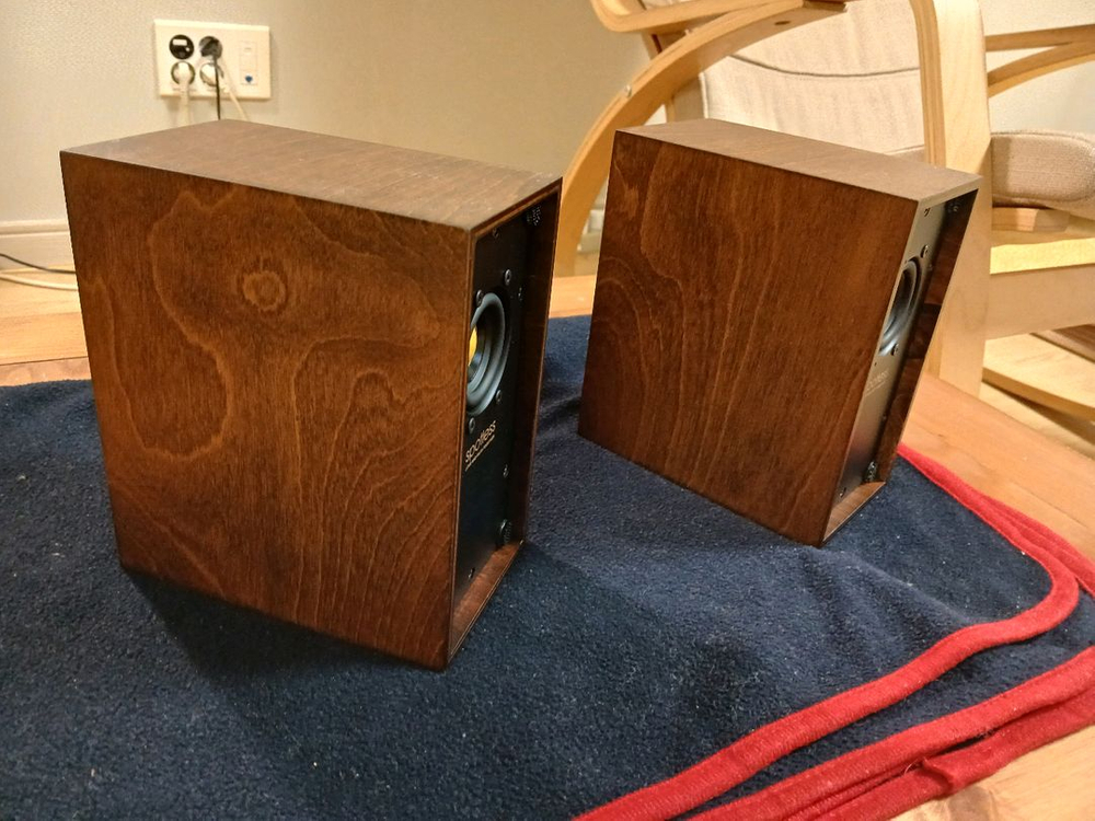 Spotless Seed 2.1 북쉘프스피커 판매합니다 이미지