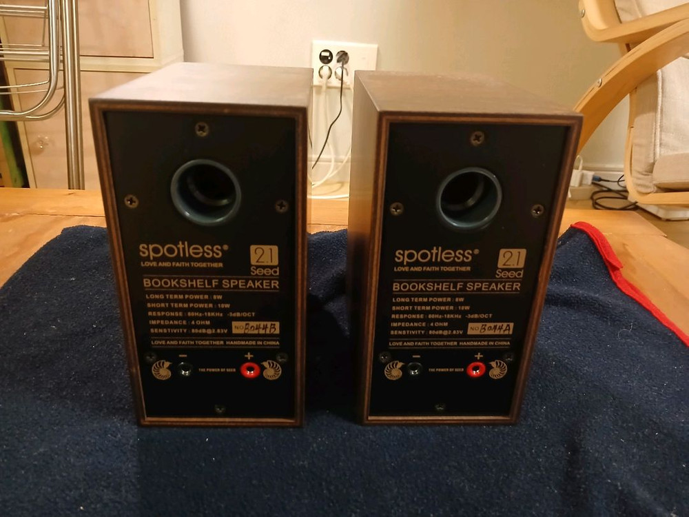 Spotless Seed 2.1 북쉘프스피커 판매합니다 이미지