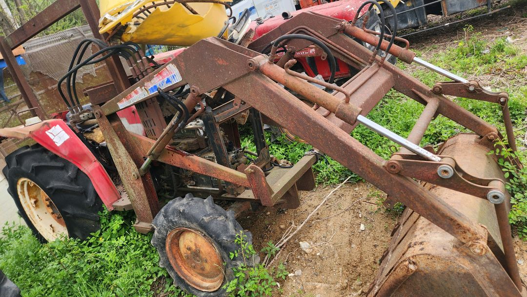 국제 39마력 KTE390 트랙터 트랙트 트렉터 트렉트 본기+로더 부품용 이미지