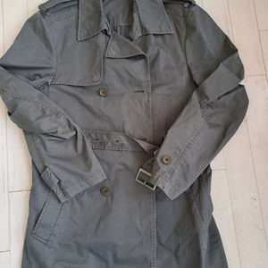 띠어리트렌치코트 이미지