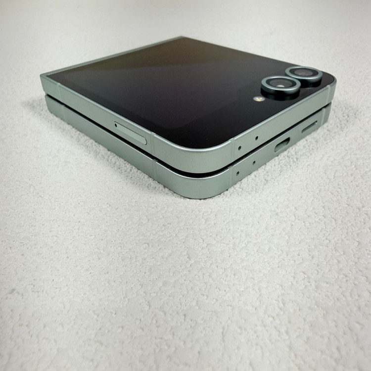 갤럭시 Z플립6 민트 256기가 이미지