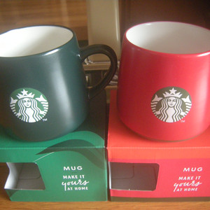 스타벅스 홀리데이머그컵2개+맥심자판기 커피믹스2개 총2kg/캠핑등산낚시러닝자전거헬스요가배낭여행acg아이폰 나이키 이미지