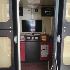 방음부스 , 반주기 , 마이크,스피커 이미지