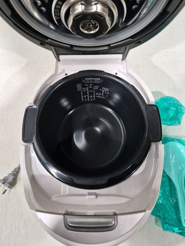 쿠쿠 IH 6인용 압력 밥솥 CRP-DHS0610FW 이미지