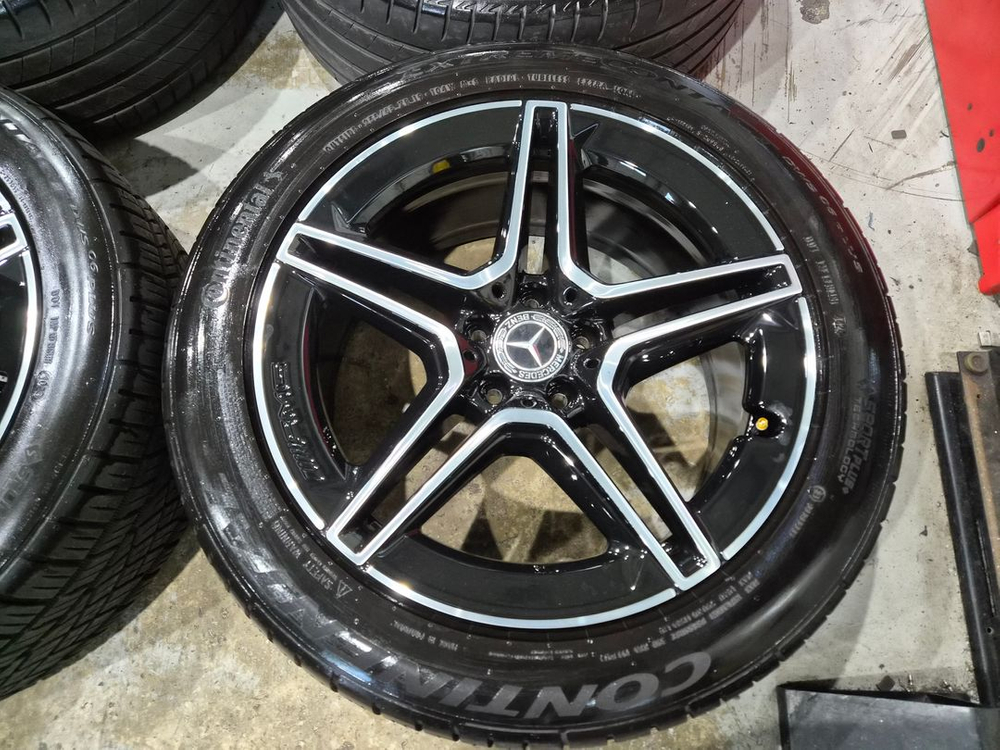 W223 벤츠S클래스 AMG 19인치 순정 휠타이어 판매합니다 이미지