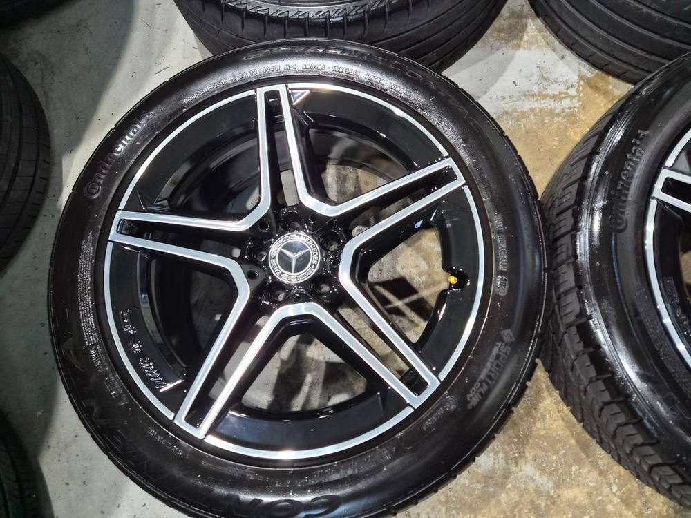 W223 벤츠S클래스 AMG 19인치 순정 휠타이어 판매합니다 이미지