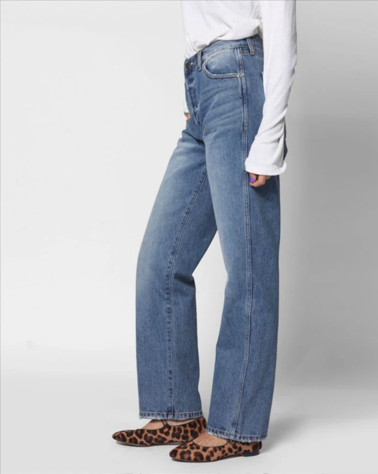 식스앤어하프 SIX AND A HALF - MID RISE STRAIGHT - MEDIUM BLUE 미드라이즈 데님 이미지