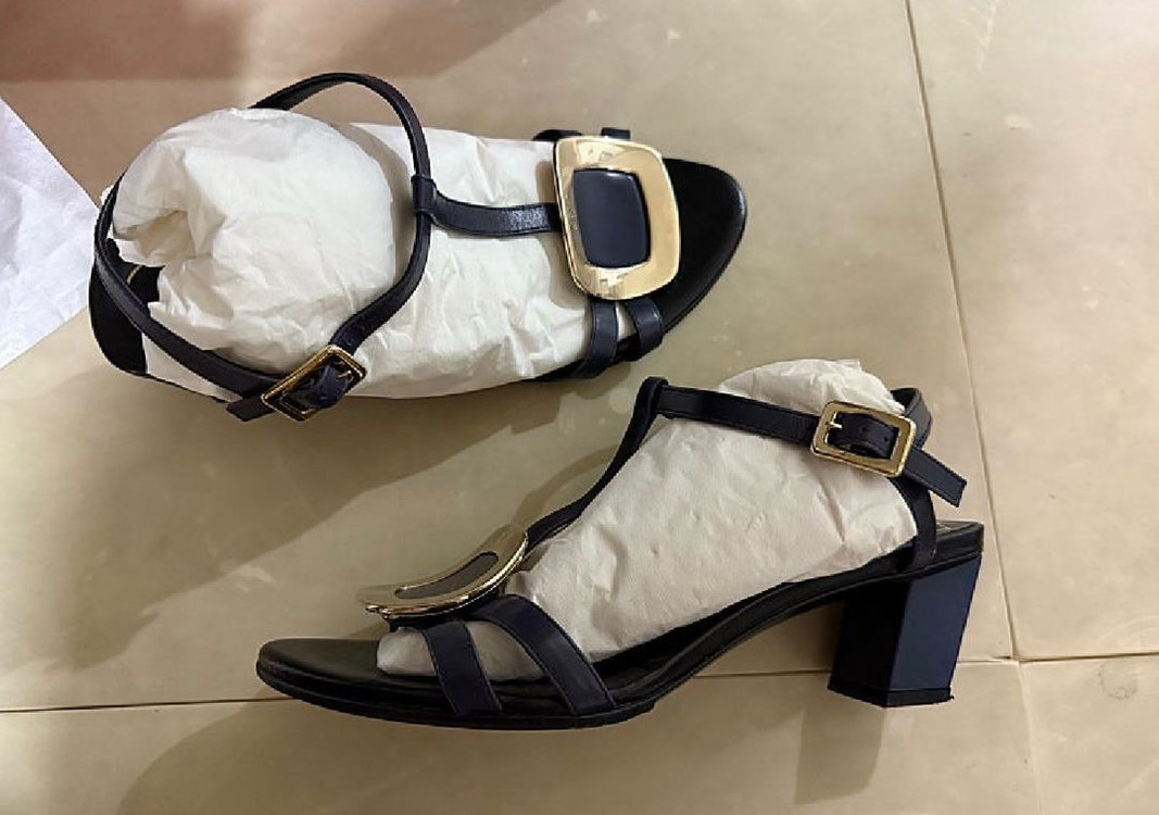 로저비비에 샌들 네이비색 35 이미지
