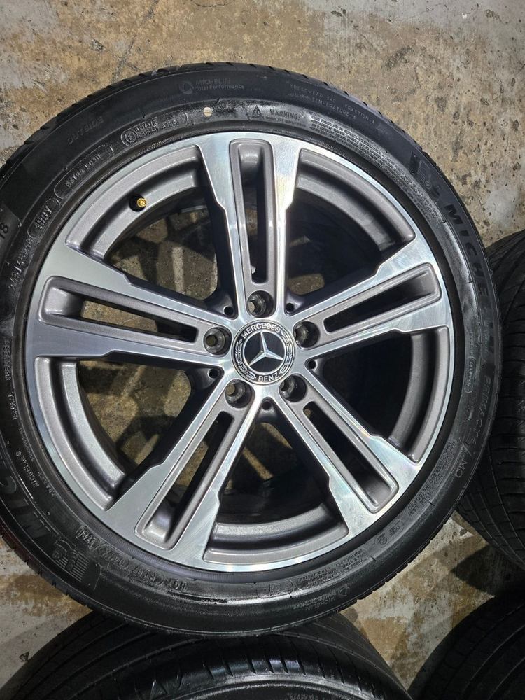 W213 벤츠E클래스 18인치 순정 휠타이어 판매합니다 이미지