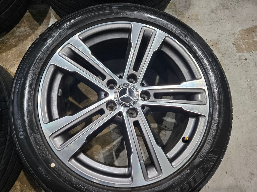 W213 벤츠E클래스 18인치 순정 휠타이어 판매합니다 이미지