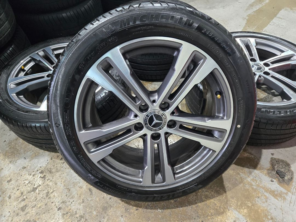 W213 벤츠E클래스 18인치 순정 휠타이어 판매합니다 이미지