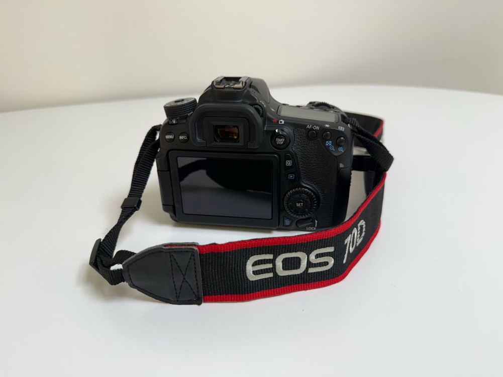 캐논 EOS 70D DSLR 카메라 풀세트 이미지
