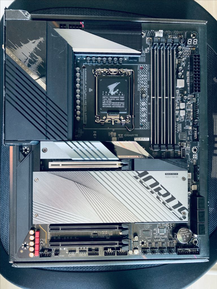 기가바이트 z690 AORUS ULTRA D5 메인보드 이미지