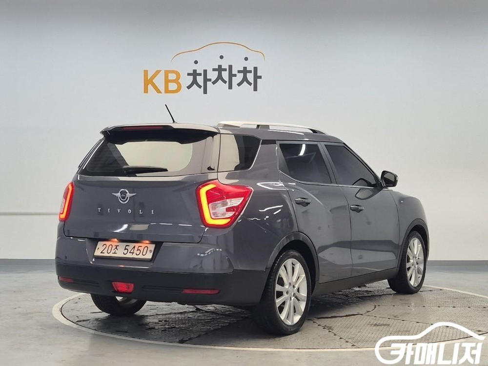[KG모빌리티(쌍용) ]티볼리 에어 4WD 디젤 1.6 IX 플러스 패키지 (5인승) #불경기세일 이미지