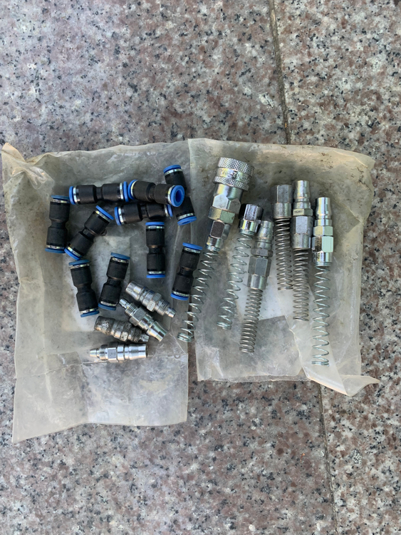 단열재 에어타카, 에어타정기 팝니다. 이미지