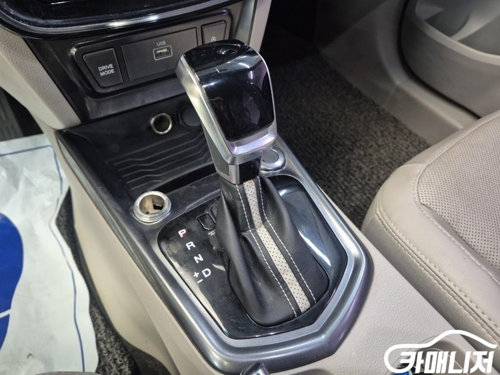 [KG모빌리티(쌍용) ]베리 뉴 티볼리 2WD 디젤 1.6 V5 (5인승) #불경기세일 이미지