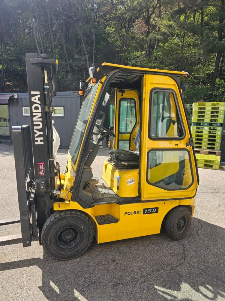 1.5톤 디젤지게차 이미지