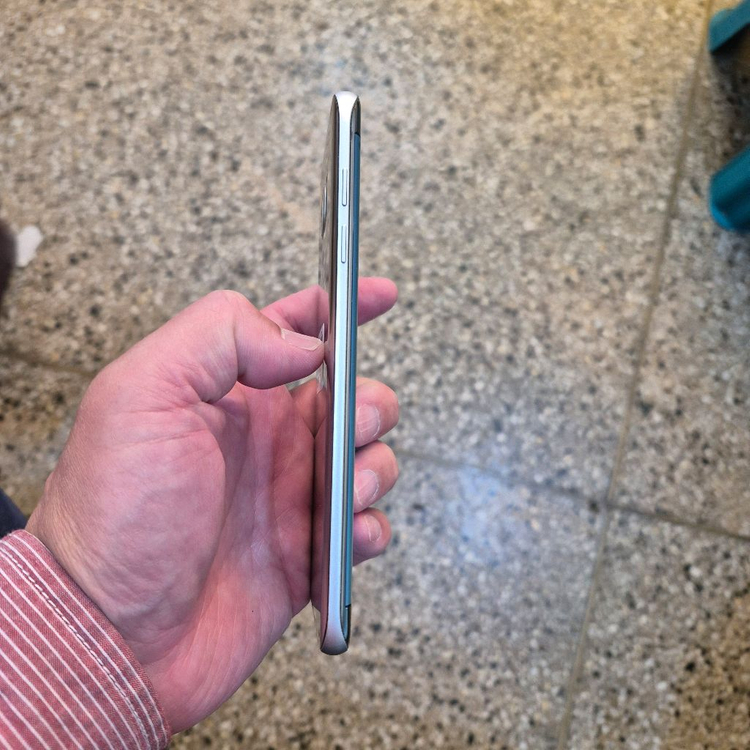 갤럭시S7엣지 이미지