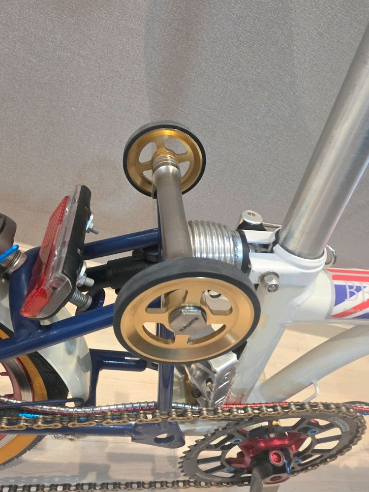 브롬톤 쥬빌리리미티드에디션 한정판 팝니다 이미지