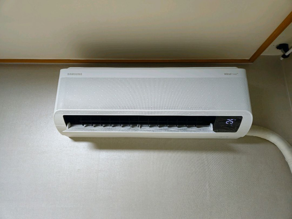 삼성 2in1 에어컨 Q9000 팝니다 스탠딩+벽걸이(무풍)+실외기+앵글포함 철거,배송 무료 이미지