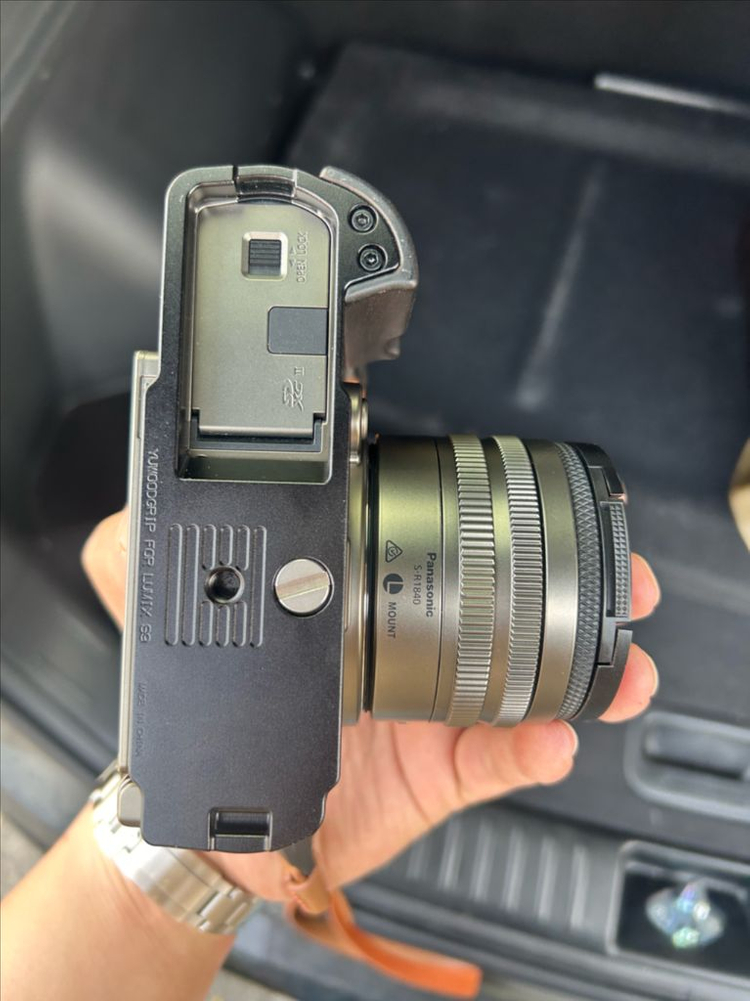 루믹스 S9 티타늄골드 18-40 렌즈킷 풀박 이미지