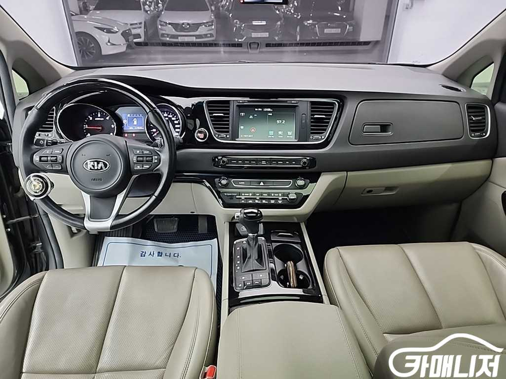 [기아]올 뉴 카니발 디젤 7인승 리무진 프레지던트 이미지