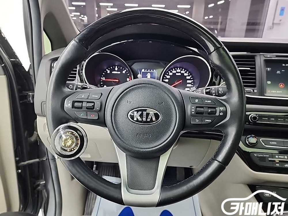 [기아]올 뉴 카니발 디젤 7인승 리무진 프레지던트 이미지