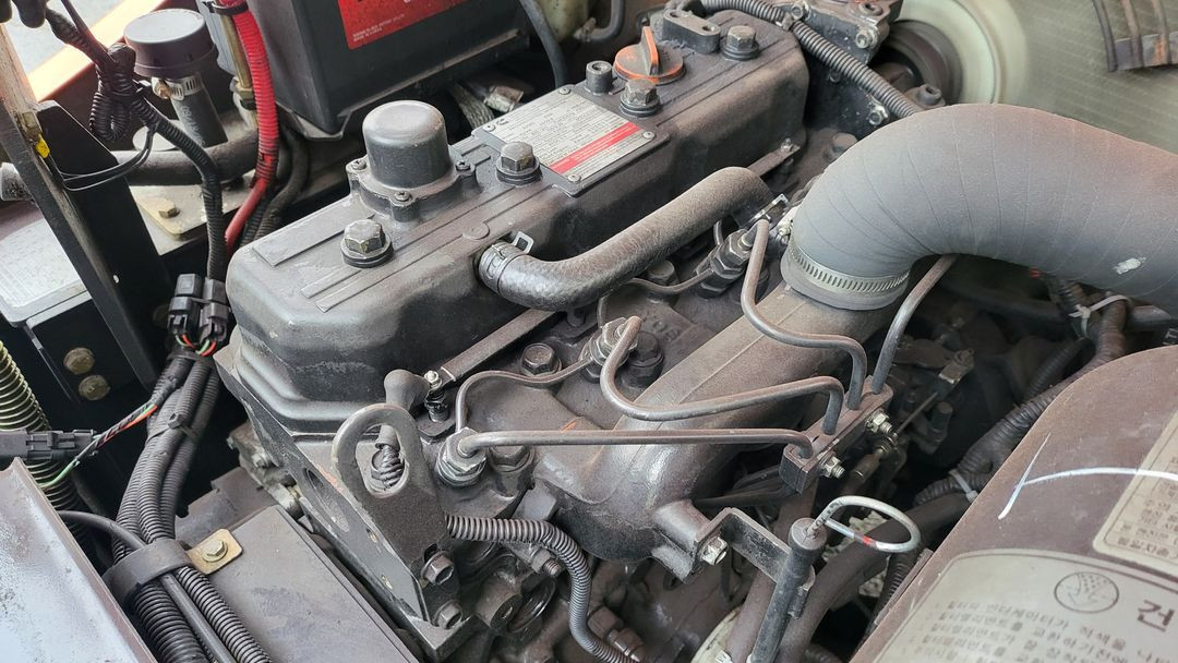 두산 1.8톤 가성비 소형 디젤지게차 08년식 중고지게차 이미지