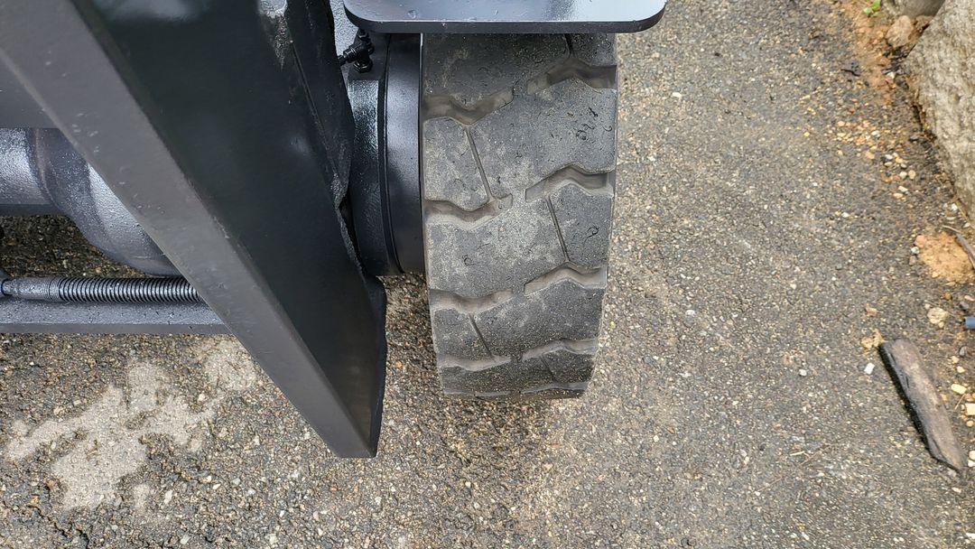 두산 1.8톤 가성비 소형 디젤지게차 08년식 중고지게차 이미지