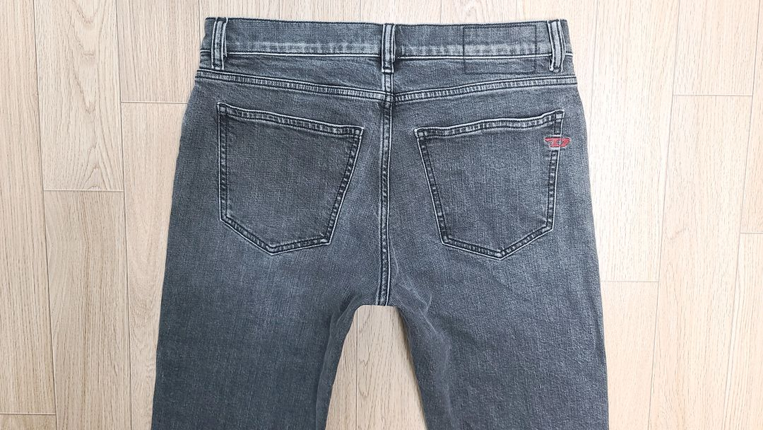 정품 디젤 테이퍼드 슬림 그레이진 청바지 31 이미지