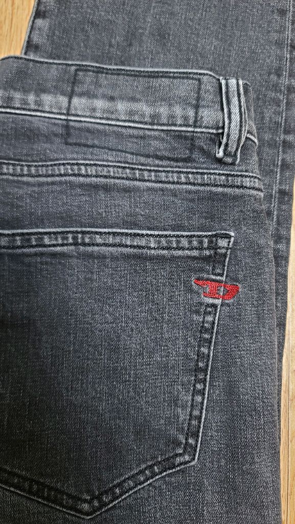 정품 디젤 테이퍼드 슬림 그레이진 청바지 31 이미지