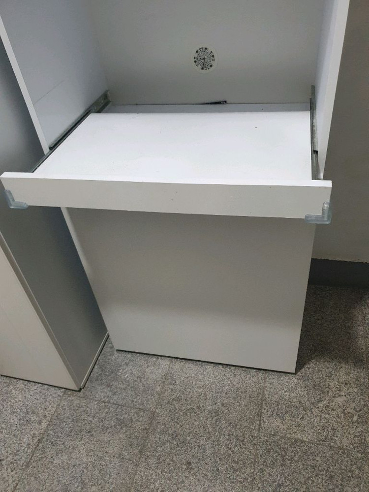 렌지다이 겸 접이식 테이블 수납장 판매합니다. 이미지