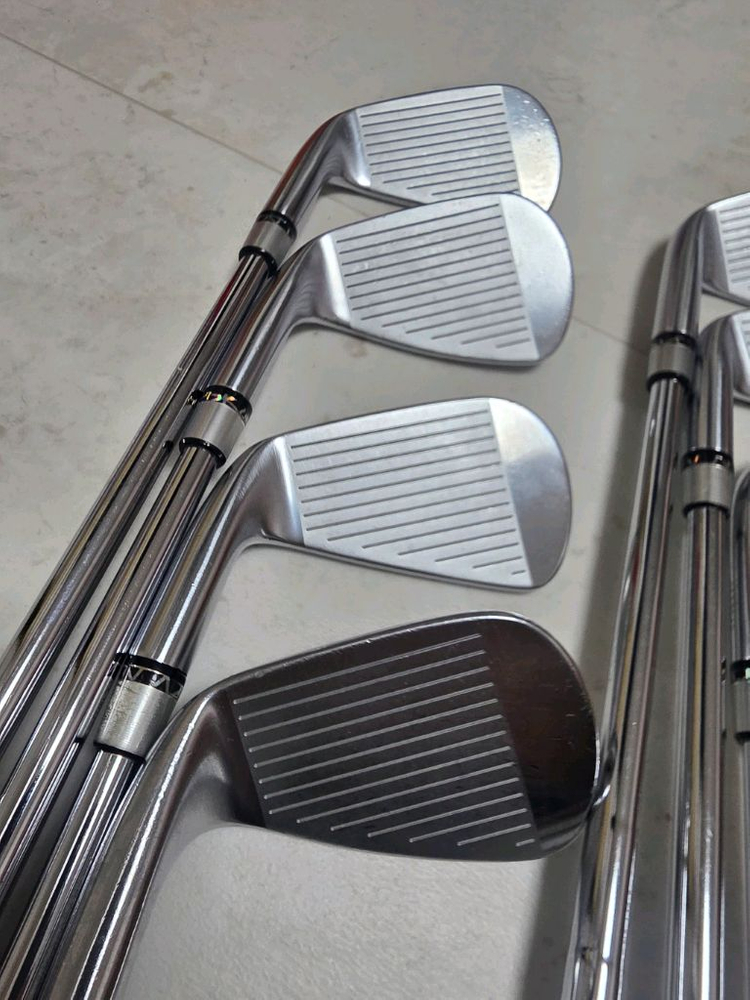 타이틀리스트 t100 아이언 세트 이미지