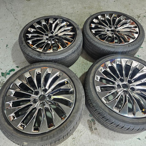 제네시스 EQ900 19인치 전륜 4개 휠타이어 그랜저 K5 K7 가능 이미지