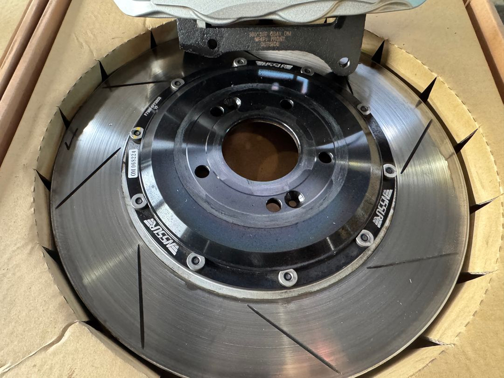 네오테크 EVO 4P 브레이크 +리어 디스크로터 확장 킷 (기아 KA4 카니발 가솔린 및 디젤 용) 이미지