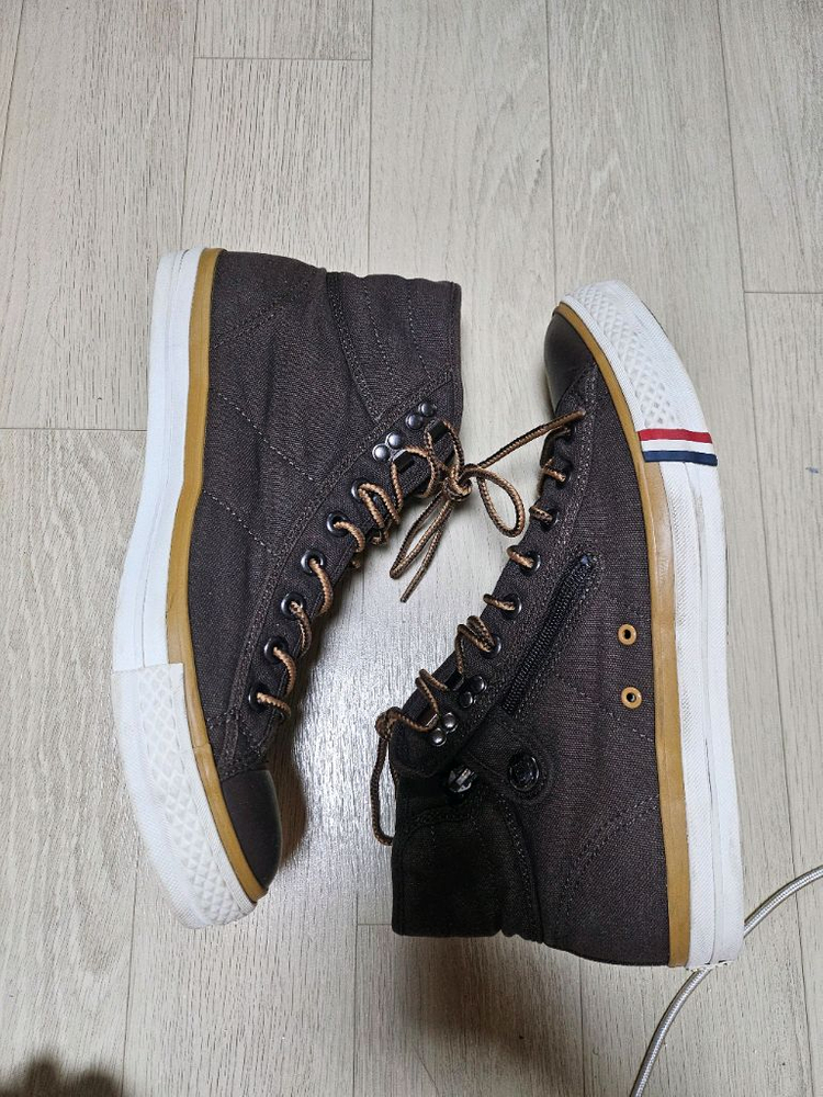 스프리스 캔버스 하이탑 스니커즈 270사이즈 팔아요 이미지