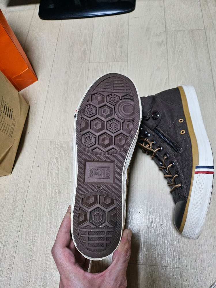 스프리스 캔버스 하이탑 스니커즈 270사이즈 팔아요 이미지