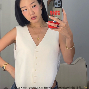 매니모어몽 정리해요2 작년 백드레이프베스트 화이트 색상 판매합니다. 이미지