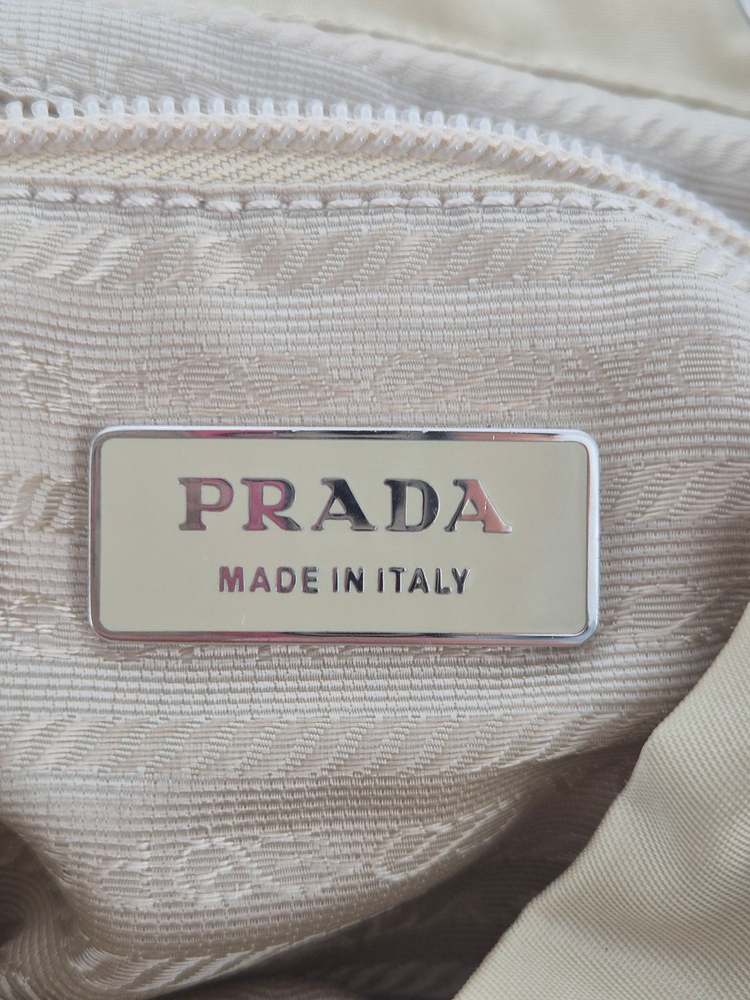 프라다 나일론 스몰백팩 이미지