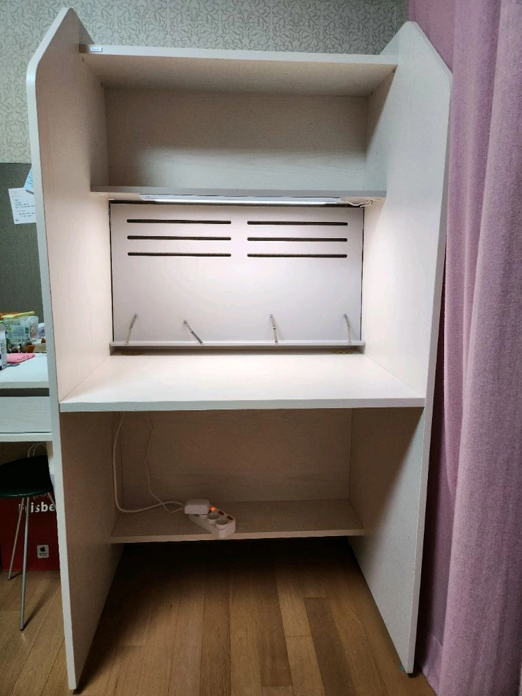 일룸 독서실책상 이미지