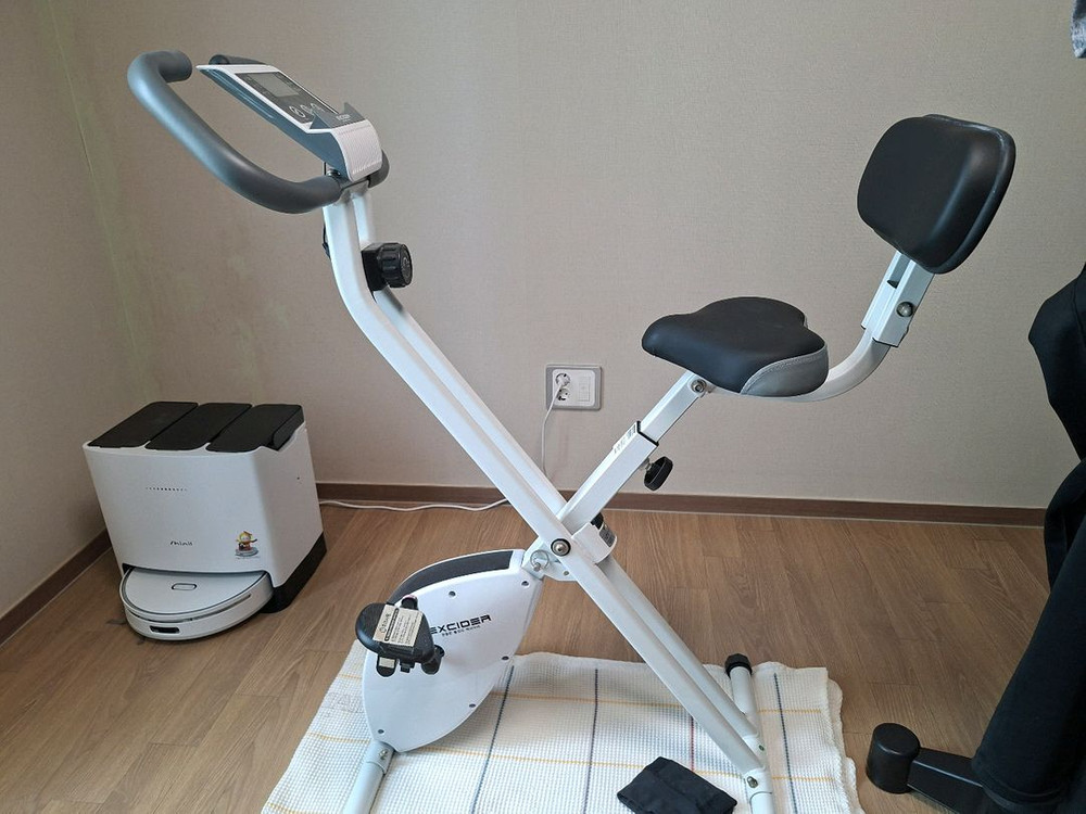 접이식 실내자전거 이미지